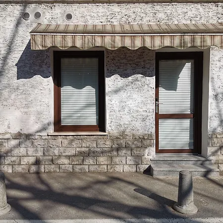 Apartman Cube By The River